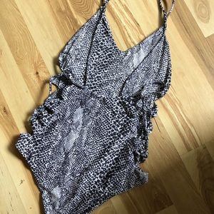 acacia swimwear Swim - Acacia Florence snakeskin sz S acacia swimwear Swim - Acacia Florence snakeskin sz S